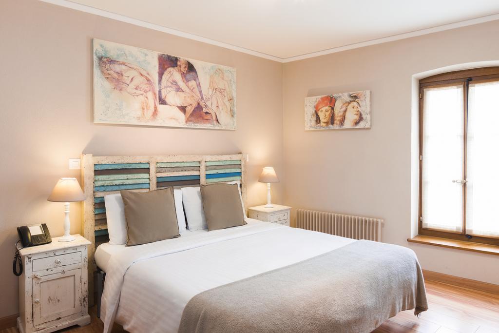 Auberge Communale De Carouge מראה חיצוני תמונה