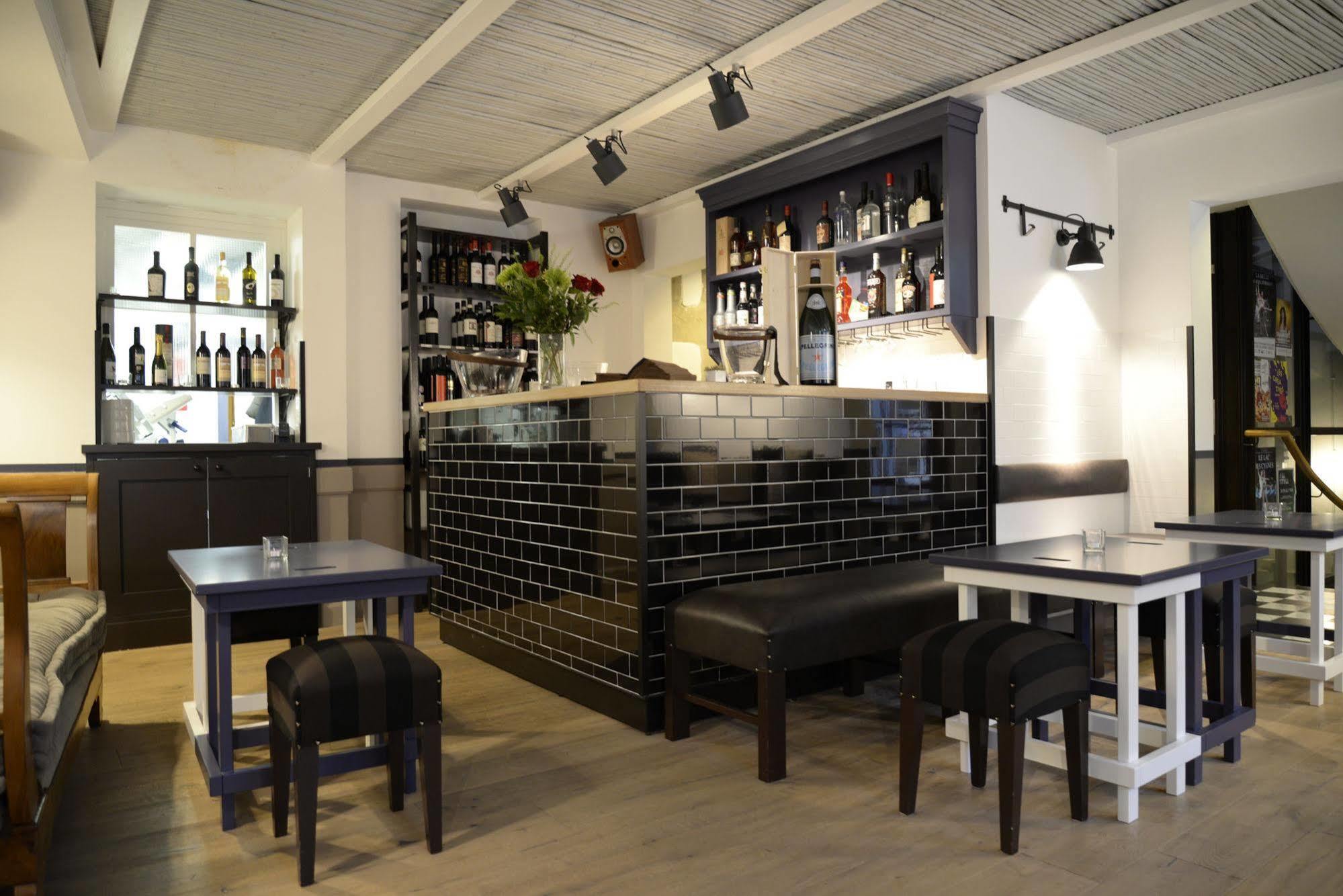 Auberge Communale De Carouge מראה חיצוני תמונה